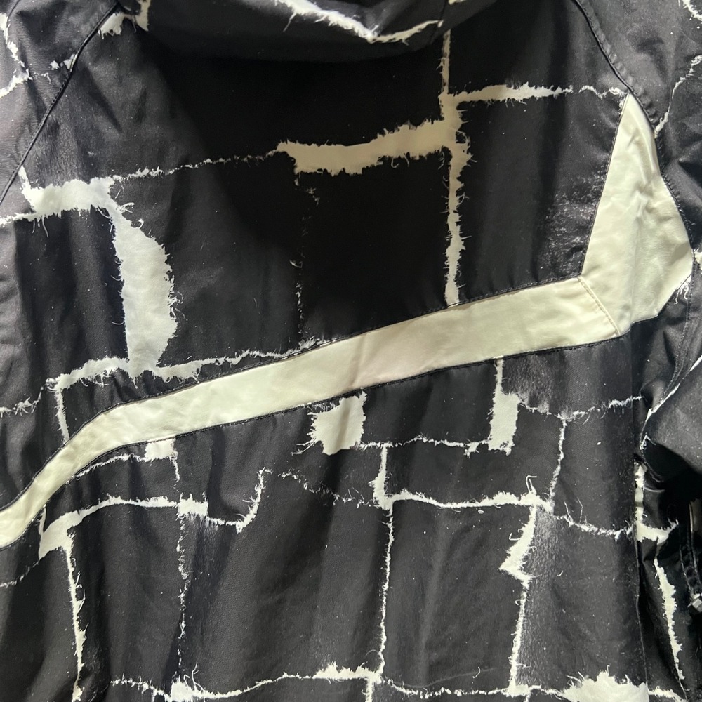 Volcom Snowboard Jacket Womens Medium Black White Thermonite Hooded Insulated - Picture 8 of 14